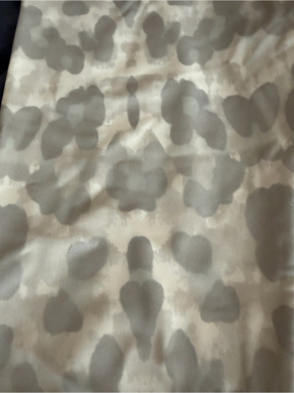 Onzie light Gray Camo Capri Leggings S/M - Picture 4 of 8